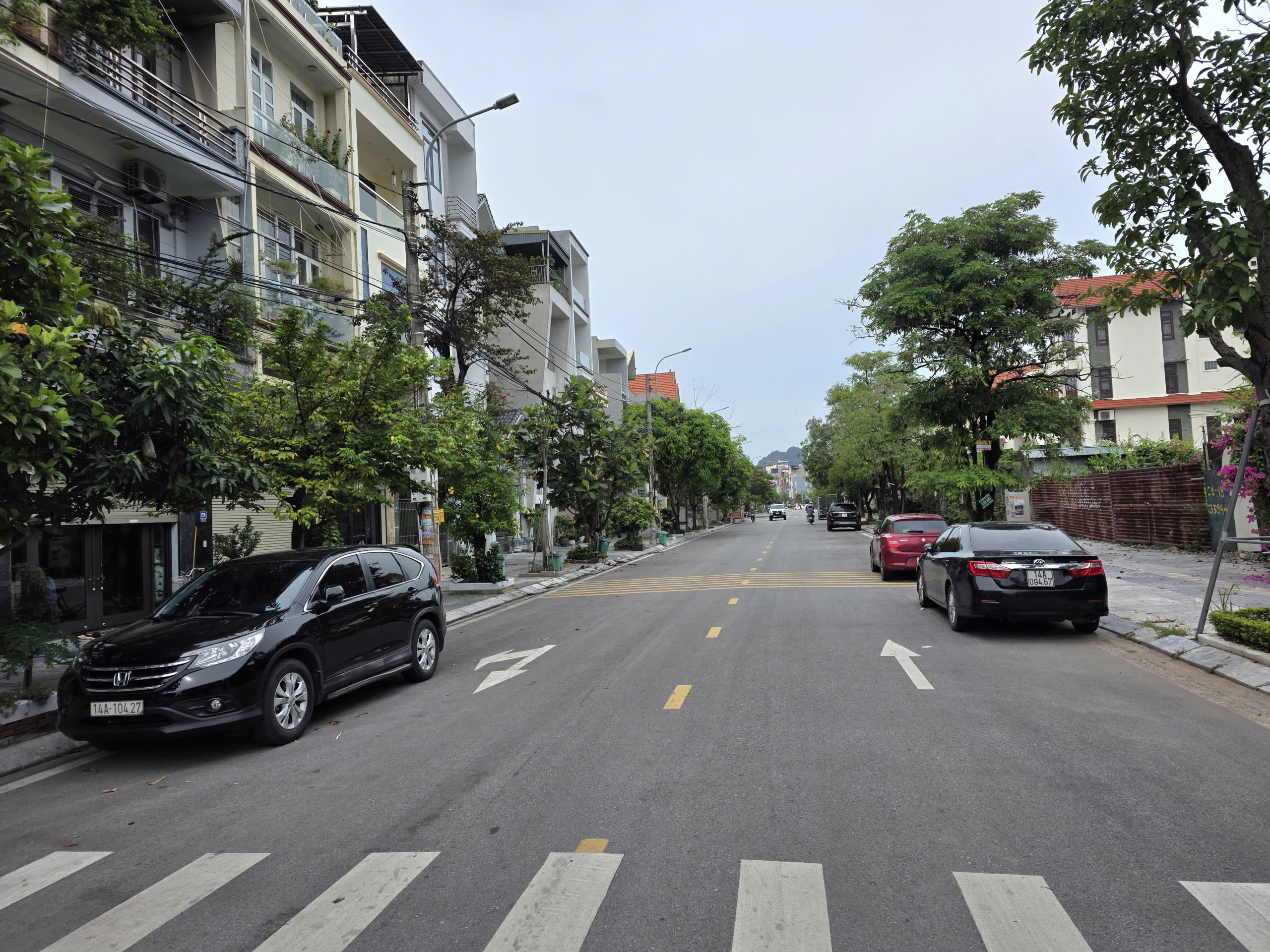 Tuyến phố Nguyễn Thượng Hiền