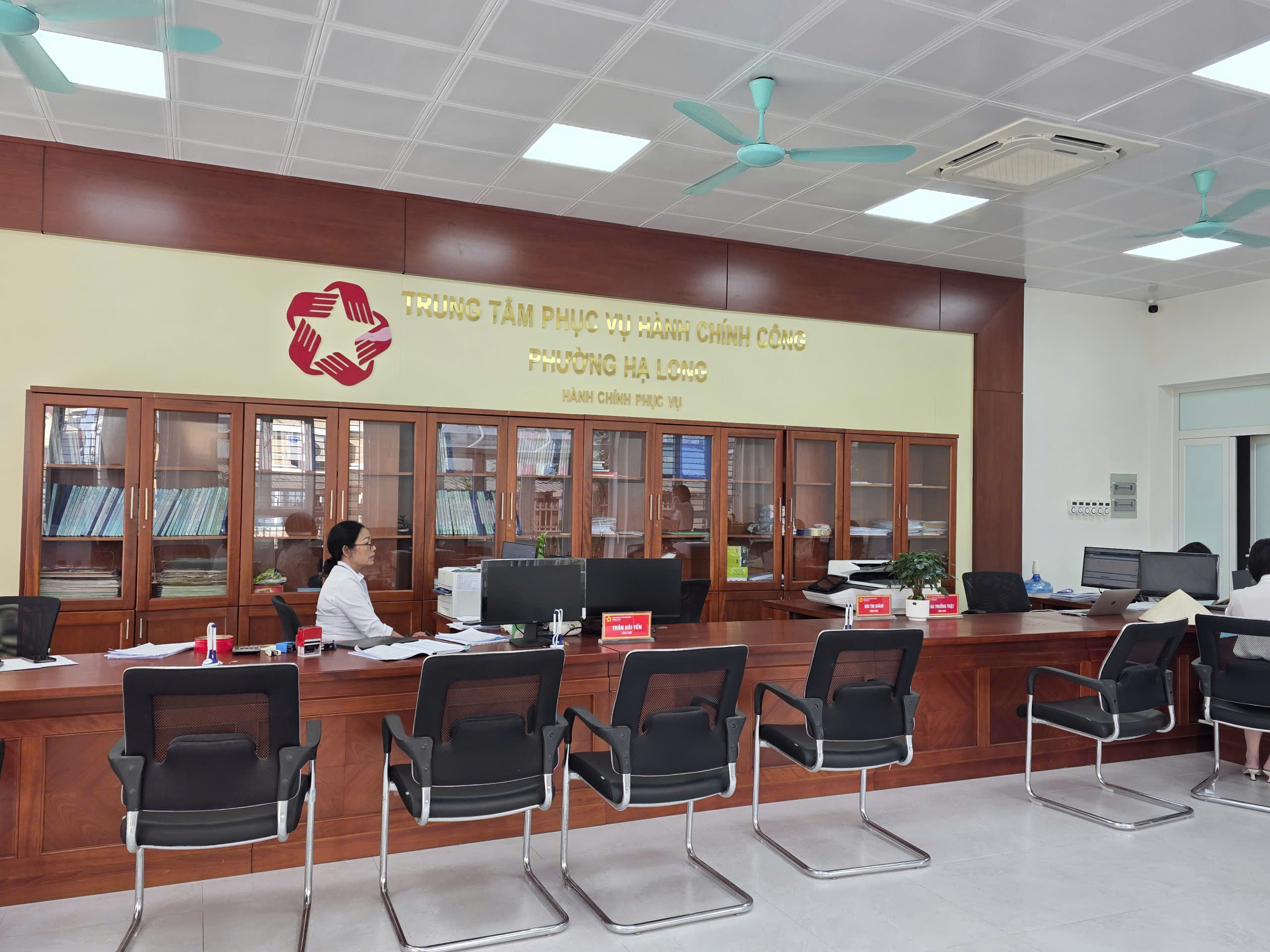 Trung tâm Hành chính công phường