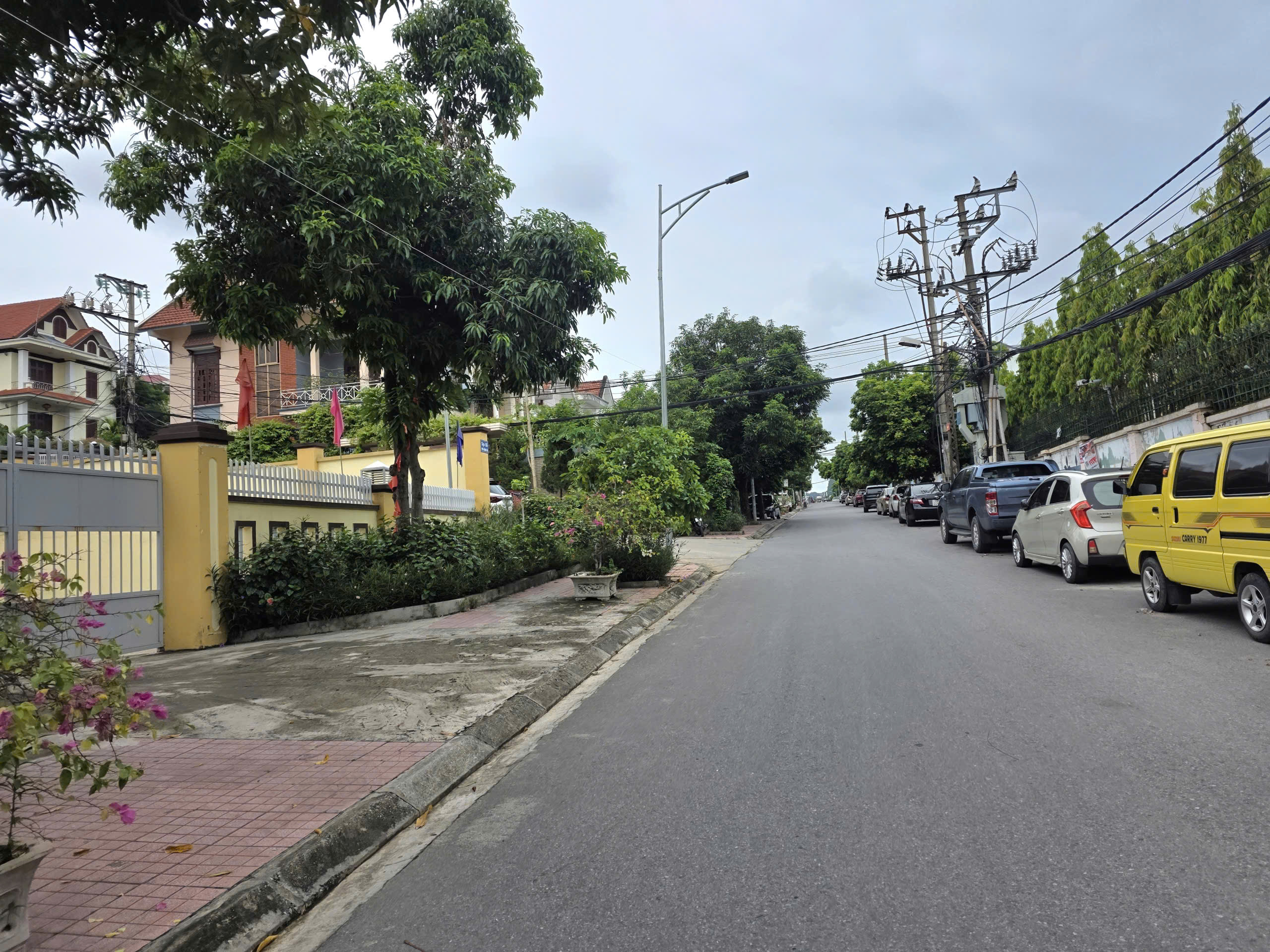 Tuyến đường phố Hồng Hà