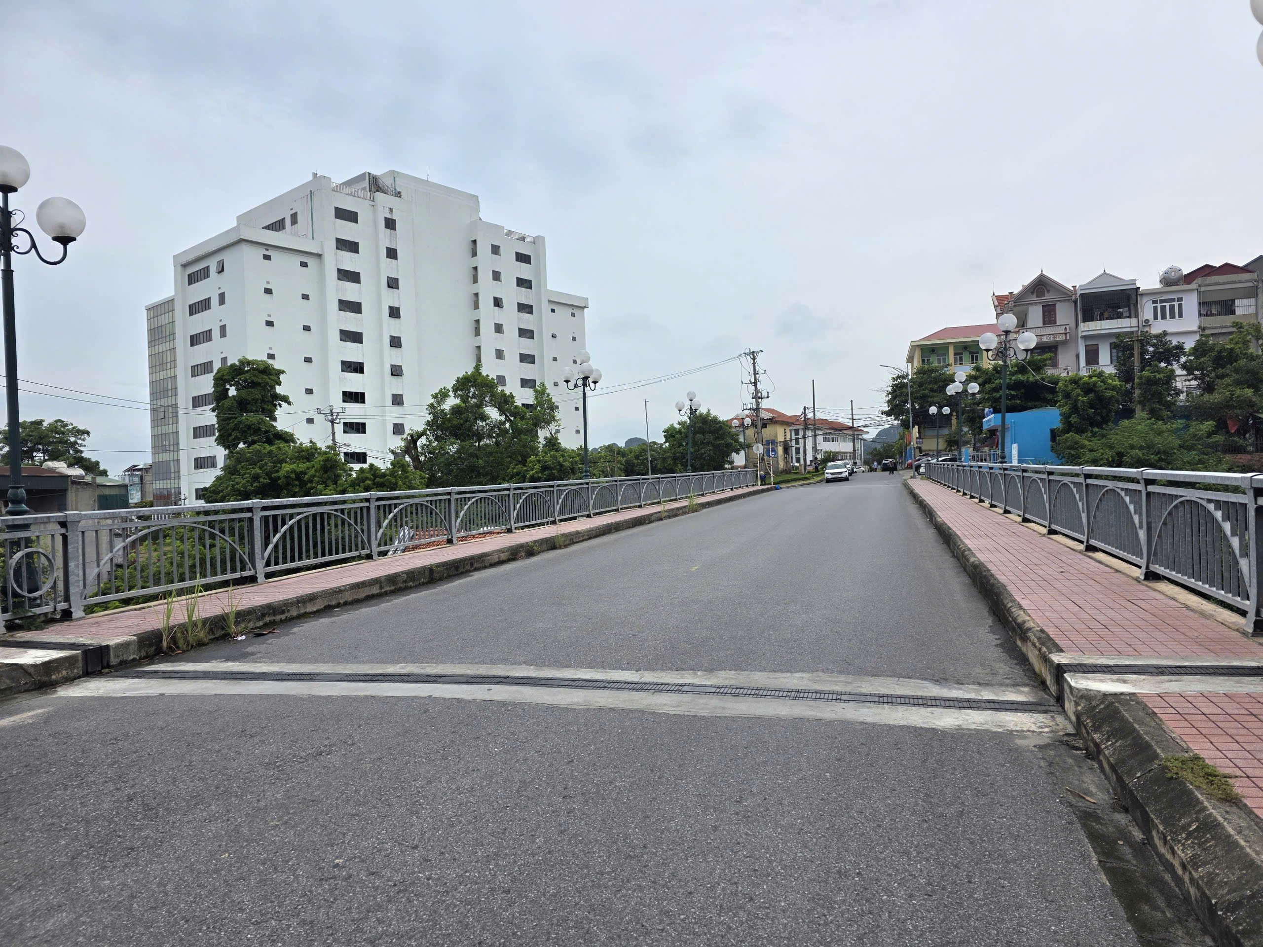 Tuyến đường phố Hồng Hà