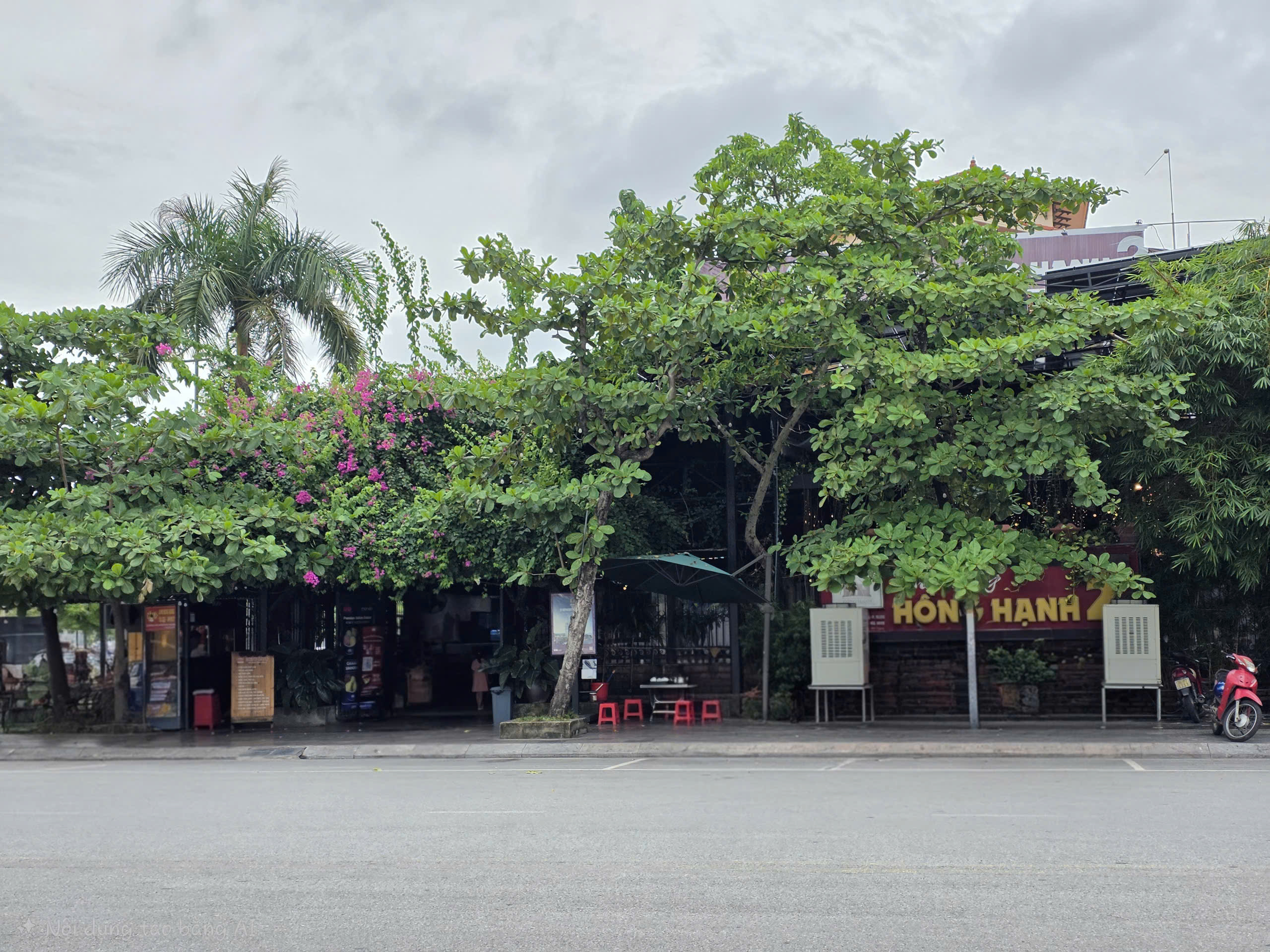 Nhà hàng Hồng Hạnh