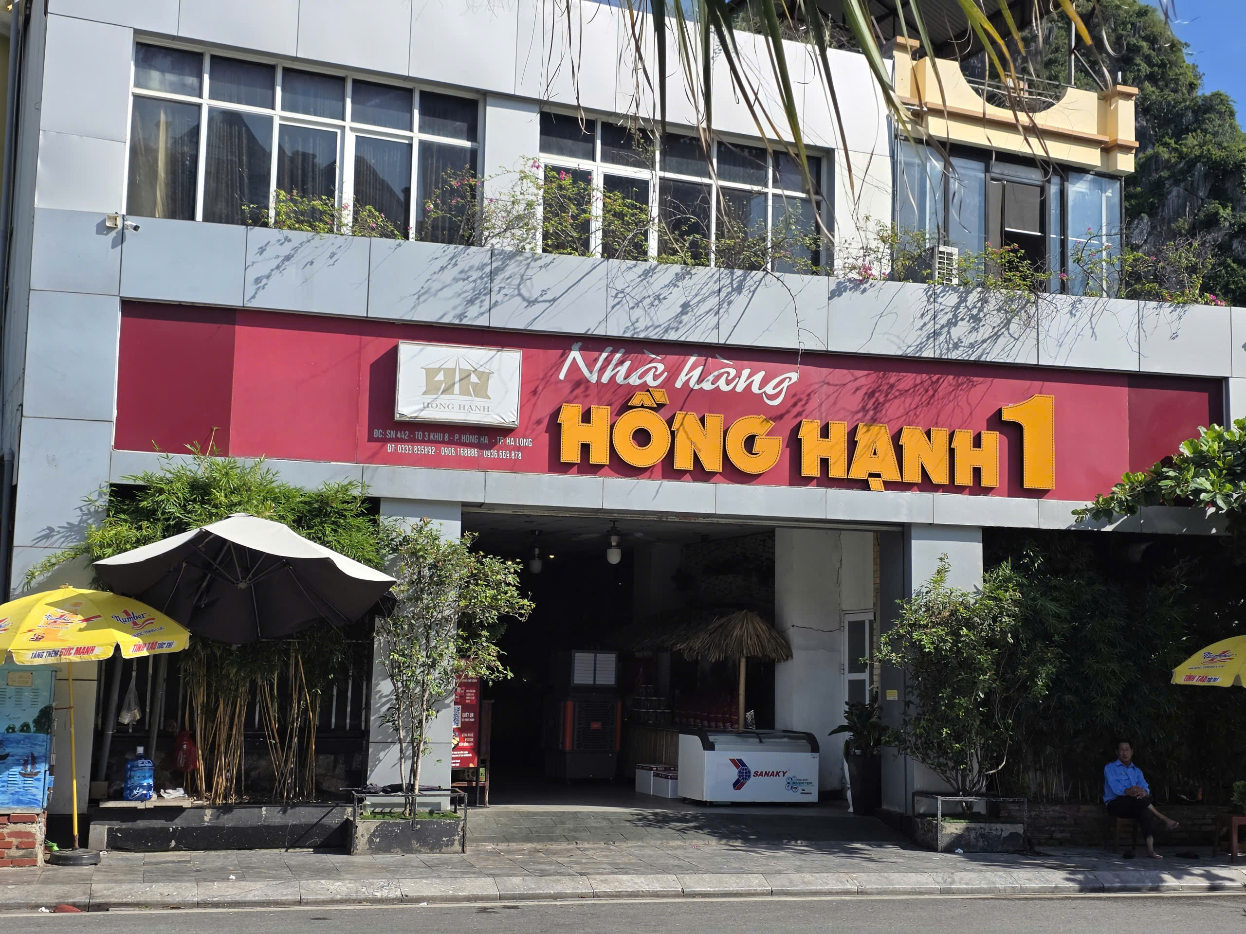 Nhà hàng Hồng Hạnh 1