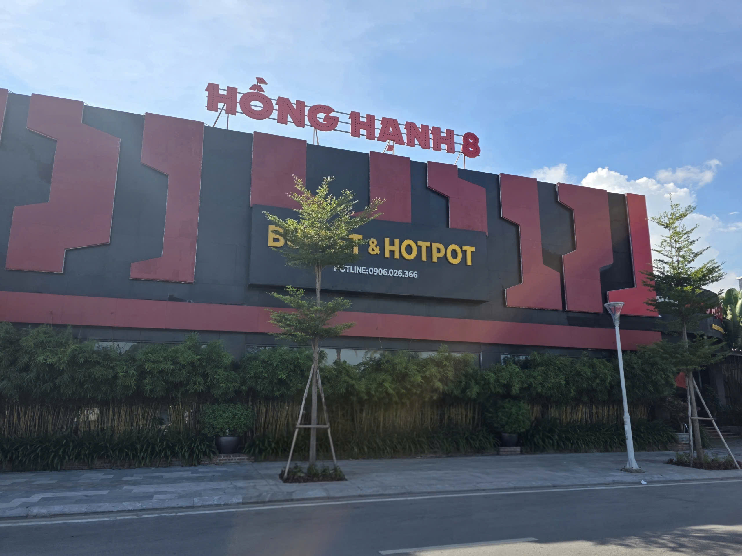Nhà hàng Hồng Hạnh 8
