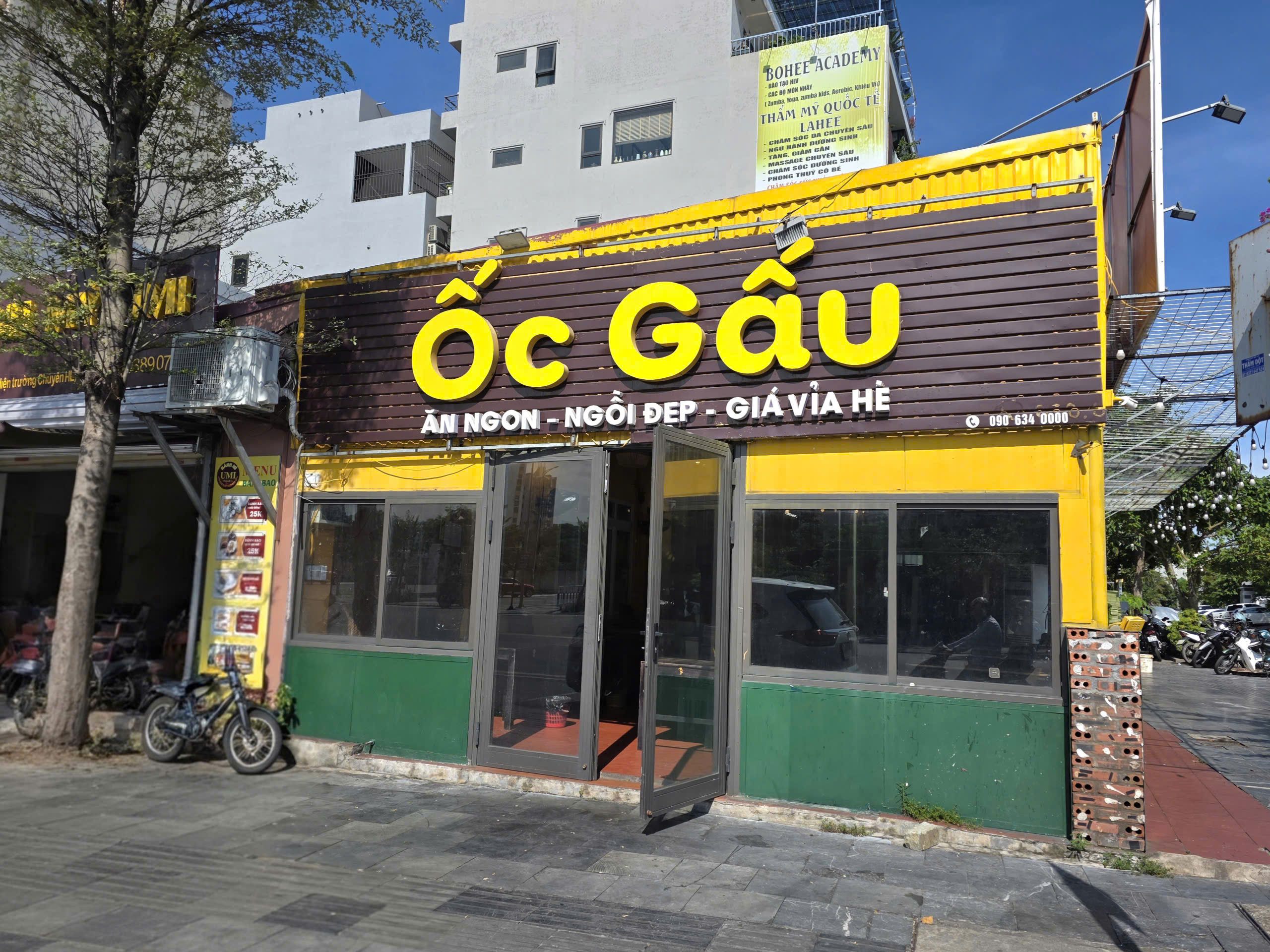 Tiệm Ốc Gấu