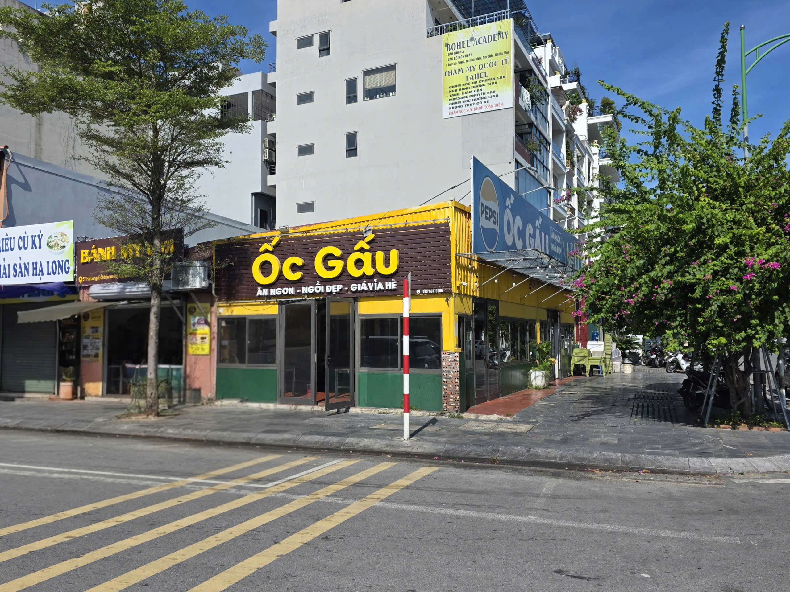 Tiệm Ốc Gấu