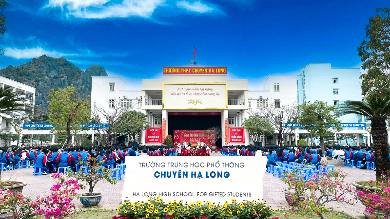 THPT Chuyên Hạ Long